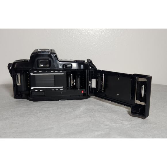 Nikon N6006 AF 35MM Tested Vintage Film Camera With Tamron Lens Pre-owned - Picture 9 of 13